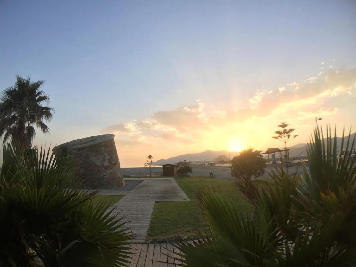 Playa El Farillo Con Terraza Calahonda