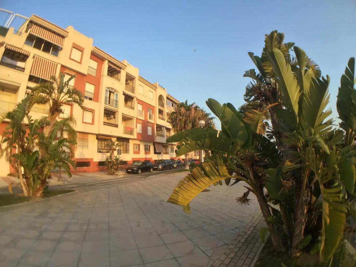 Apartamento Playa El Farillo Con Terraza Calahonda