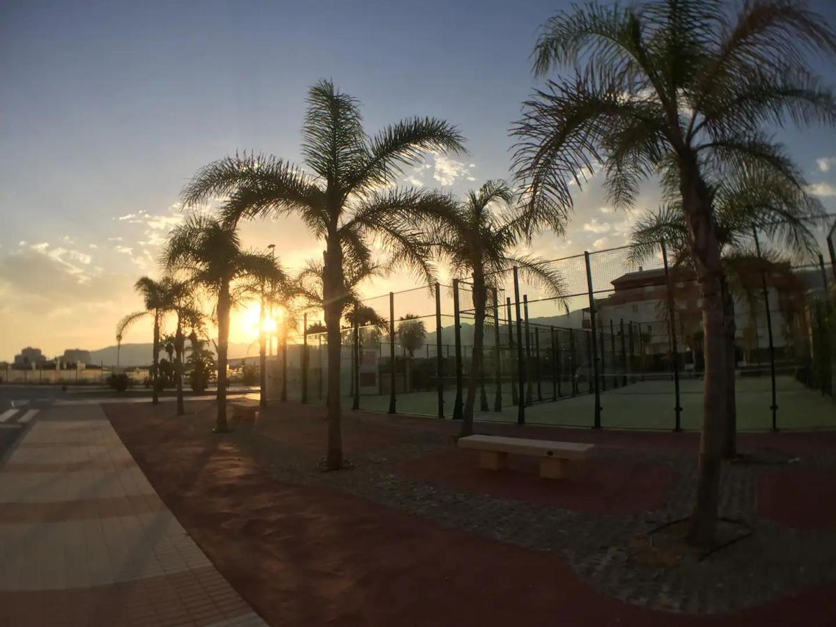 Playa El Farillo Con Terraza Calahonda